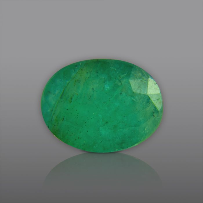 Natural Emerald (Panna) Gemstone, 4.74 Carat/ 5.20 Ratti Thumbnail