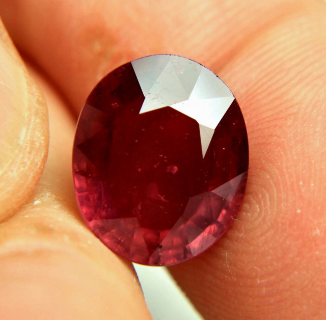 Original Natural Ruby weighing 9.30 carats (10.33 ratti) from Myanmar (Burma) Image
