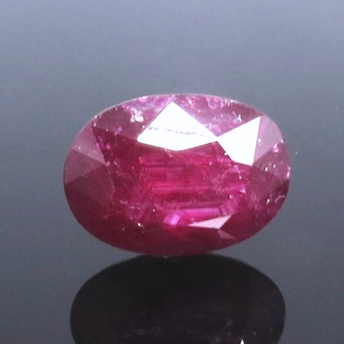 Natural Burmese Ruby (Manik) Gemstone, 8.90 Carat/ 9.76 Ratti Image
